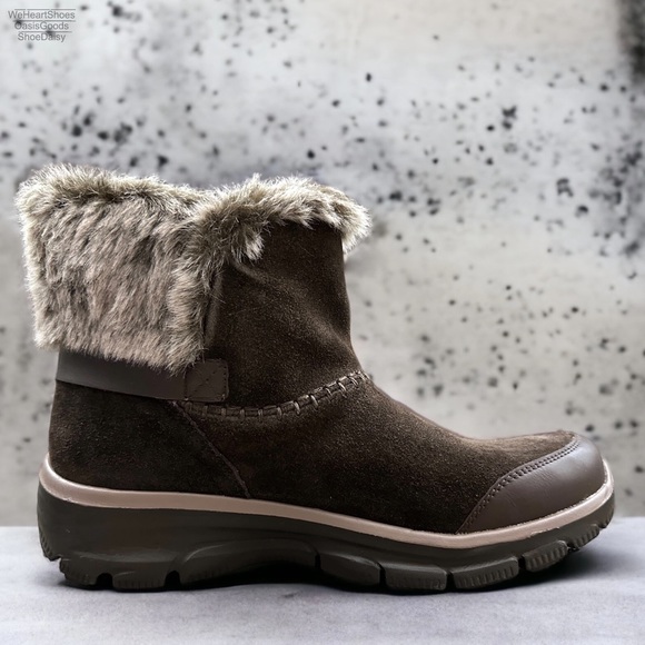 NIB Skechers Relaxed Fit Easy Going Quantum Pull on Boots Chocolate Suede - Picture 5 of 12